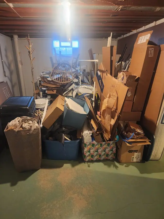 Roll-off dumpster container at job site for Cleanout Dumpster Rental in Ivins